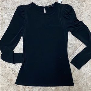 Women’s black top